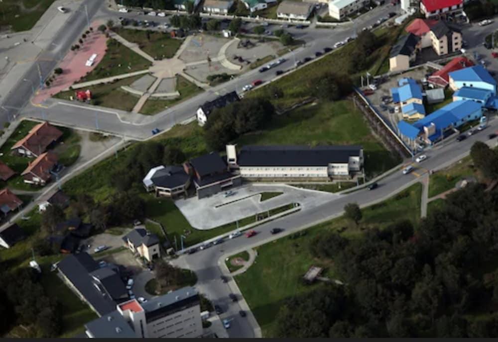 Hotel Las Lengas Ushuaia Exterior photo