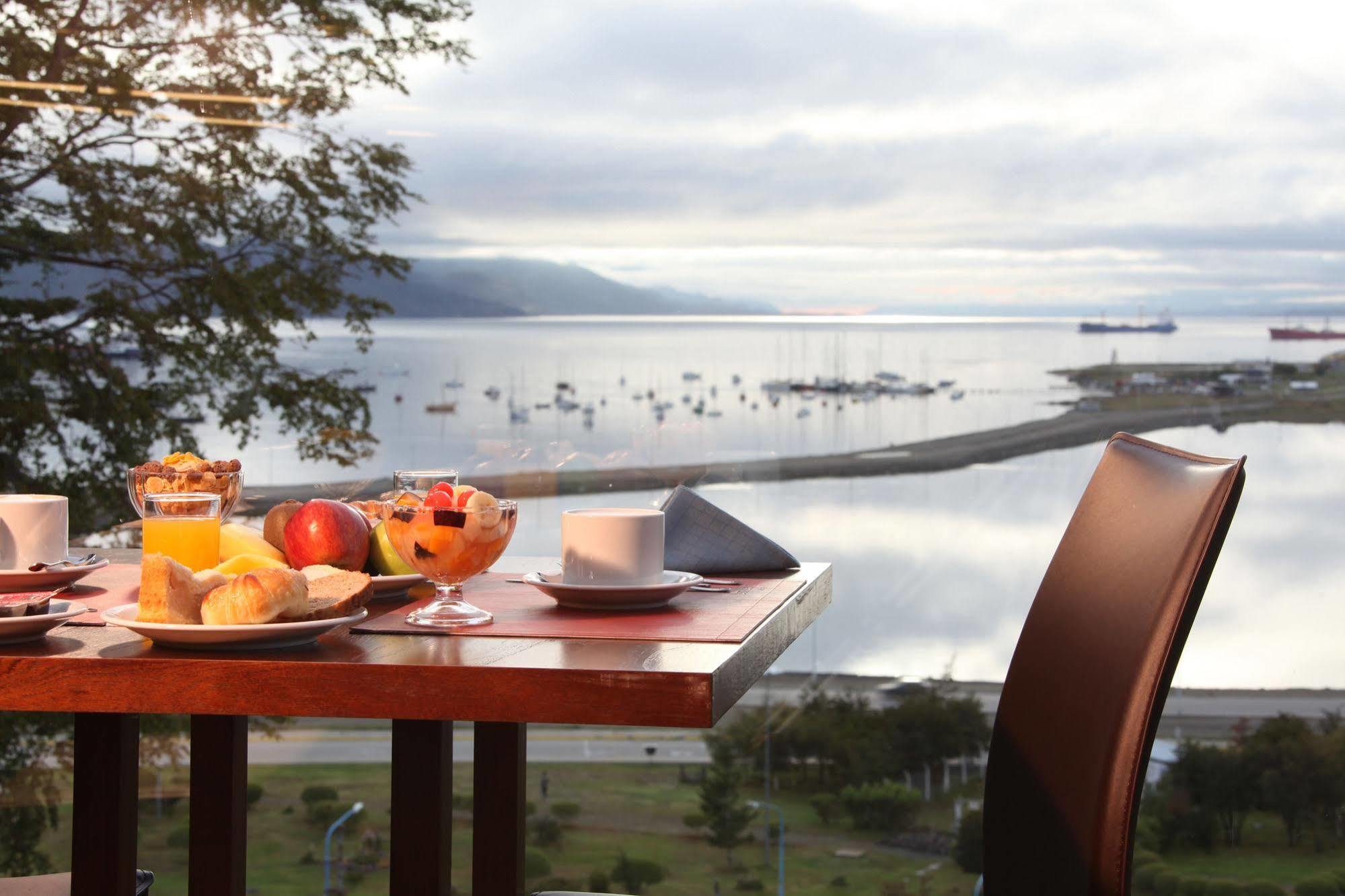 Hotel Las Lengas Ushuaia Exterior photo