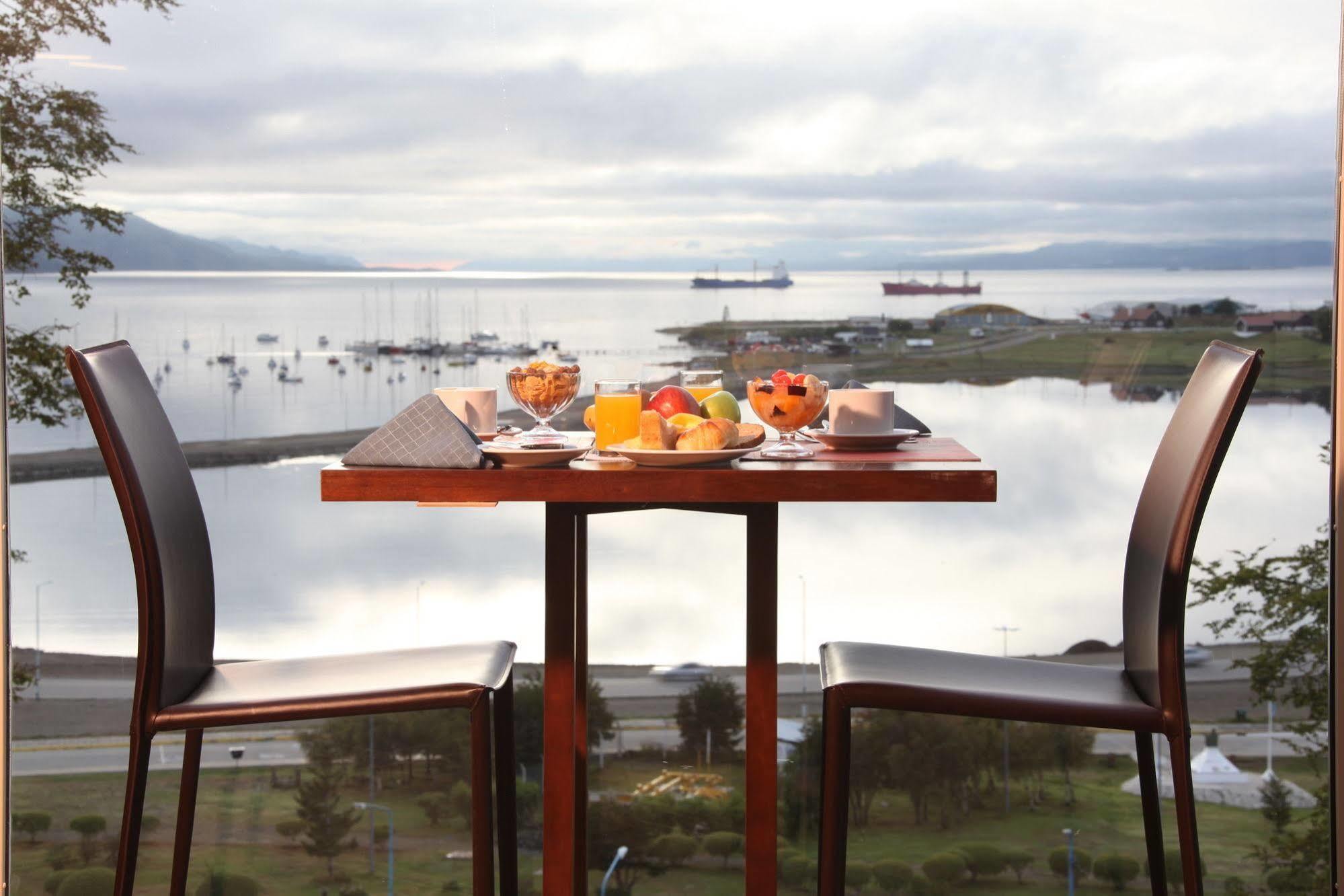 Hotel Las Lengas Ushuaia Exterior photo